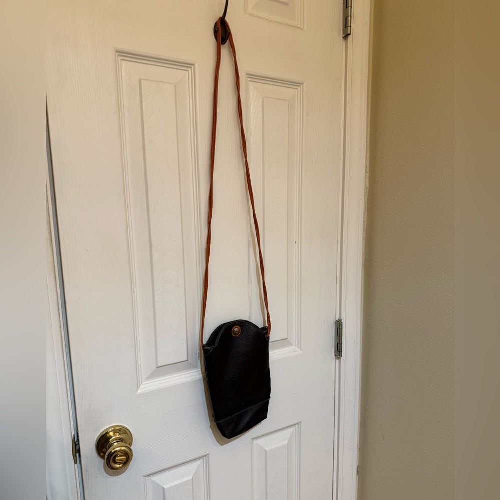 EUC Vintage Heroing Leather Crossbody Bag